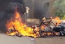 Balodabazar कलेक्टर दफ्तर में सतनामी समाज ने गाड़ियों को फूंका